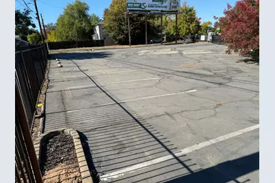 3632 Broadway, Sacramento, CA 95817 - Photo 3