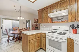 8189 Bantry Ct, Sacramento, CA 95829 - Photo 19