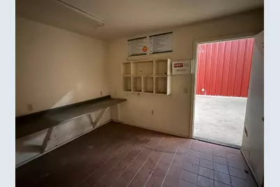 15297 Colorado Avenue, Los Banos, CA 93635 - Photo 9