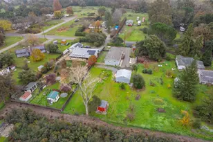 8435 Hollis St, Los Molinos, CA 96055 - Photo 33