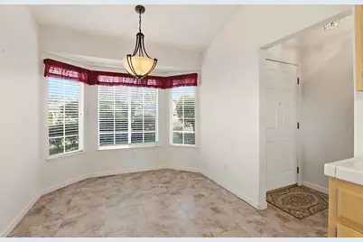 8657 Meandering Way, Antelope, CA 95843 - Photo 15