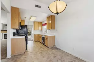 8657 Meandering Way, Antelope, CA 95843 - Photo 9