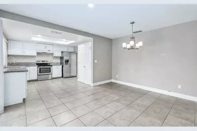 8241 S Country Way, Sacramento, CA 95828 - Photo 9