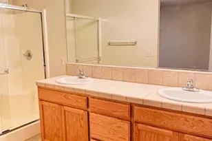 2337 Lonnie Beck Way, Stockton, CA 95209 - Photo 11