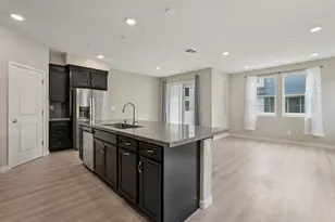 3081 Windwalker Walk, Sacramento, CA 95833 - Photo 11