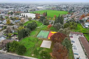 221 S 6th Ave, Oakdale, CA 95361 - Photo 27