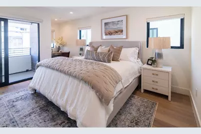 315 E Bay Avenue, Newport Beach, CA 92661 - Photo 11