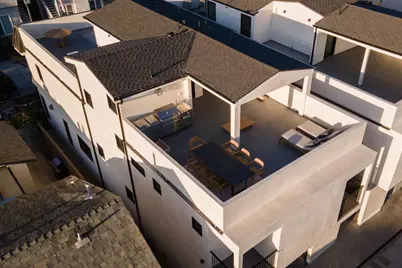 315 E Bay Avenue, Newport Beach, CA 92661 - Photo 35