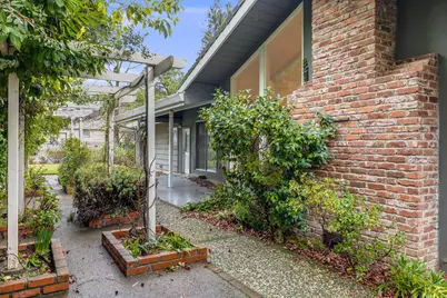 1321 Normandy Lane, Sacramento, CA 95822 - Photo 49