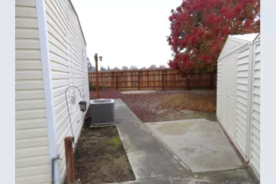 Yosemite Avenue #4, Manteca, CA 95336 - Photo 23