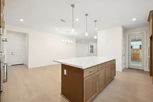 956 Caprock Ln, Bickford Ranch, CA 95648 - Photo 5