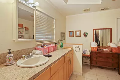 612 S Hutchins Street, Lodi, CA 95240 - Photo 15