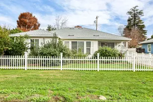 612 S Hutchins St, Lodi, CA 95240 - Photo 1