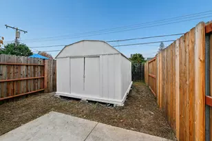 6212 Burns Way, Sacramento, CA 95824 - Photo 23