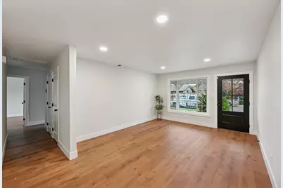 6212 Burns Way, Sacramento, CA 95824 - Photo 3