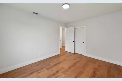 6212 Burns Way, Sacramento, CA 95824 - Photo 17