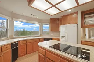 14055 Bluff Dr, Lockeford, CA 95237 - Photo 15