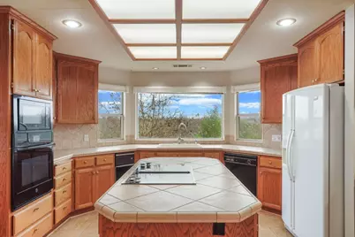 14055 Bluff Drive, Lockeford, CA 95237 - Photo 13