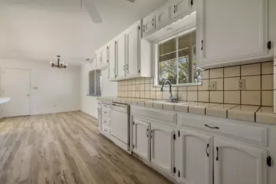 2500 Hampton Way, Turlock, CA 95382 - Photo 9