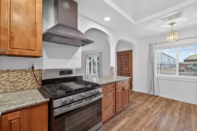 2812 Plover Street, Sacramento, CA 95815 - Photo 13