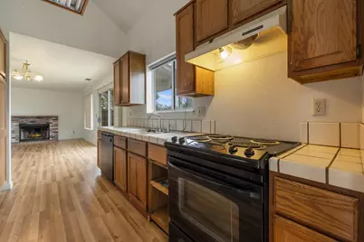 538 Chesterfield Drive, Patterson, CA 95363 - Photo 9