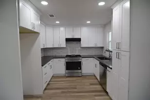 7536 Cosgrove Way, Sacramento, CA 95822 - Photo 9