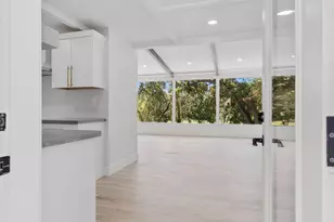 2124 Scenic Dr, Modesto, CA 95355 - Photo 3