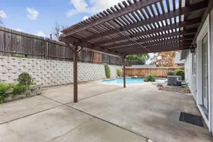 3625 Black Eagle Dr, Antelope, CA 95843 - Photo 21