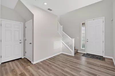 9453 Del Seis Drive, Sacramento, CA 95829 - Photo 9