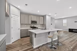 9453 Del Seis Dr, Sacramento, CA 95829 - Photo 23