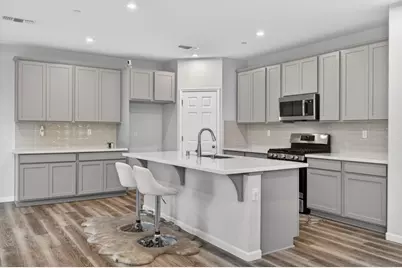 9453 Del Seis Drive, Sacramento, CA 95829 - Photo 17