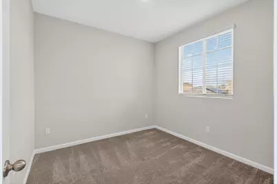 9453 Del Seis Drive, Sacramento, CA 95829 - Photo 35