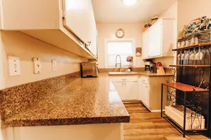 6870 14th Ave, Sacramento, CA 95820 - Photo 23