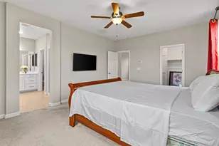 8695 Esperia Wy, Sacramento, CA 95828 - Photo 13