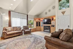 2240 Boyer Dr, Carmichael, CA 95608 - Photo 5