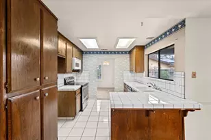 4152 Round Valley Cir, Stockton, CA 95207 - Photo 7