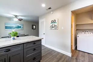 8913 Salmon Falls Dr, Sacramento, CA 95826 - Photo 11