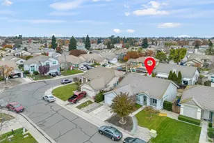 8679 Spring House Way, Elk Grove, CA 95624 - Photo 41