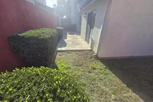 833 Pennington Pl, Modesto, CA 95356 - Photo 27