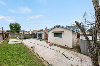 8153 Steinbeck Way, Sacramento, CA 95828 - Photo 21