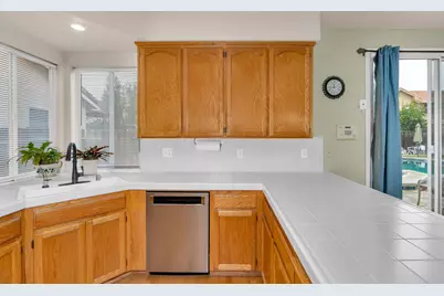 1022 Kathy Street, Los Banos, CA 93635 - Photo 13