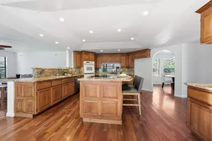 1360 Oak Creek Ct, El Dorado Hills, CA 95762 - Photo 11