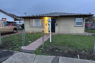 721 Tyler St, Oakland, CA 94603 - Photo 3