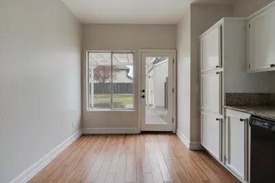 8977 E Valley Drive, Elk Grove, CA 95624 - Photo 15