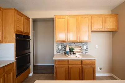 1992 Valenzuela Court, Manteca, CA 95336 - Photo 19