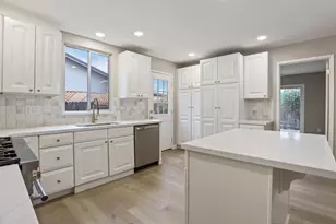 8628 Fallbrook Way, Sacramento, CA 95826 - Photo 17