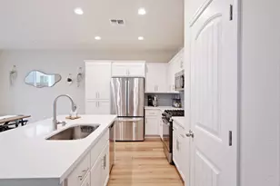 3926 Dedication Dr, Turlock, CA 95382 - Photo 9