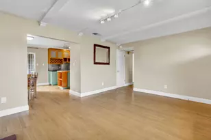 8570 Everglade Dr, Sacramento, CA 95826 - Photo 17