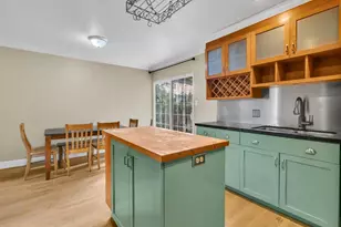 8570 Everglade Dr, Sacramento, CA 95826 - Photo 15