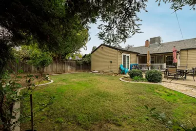 1307 Sycamore Avenue, Modesto, CA 95350 - Photo 37